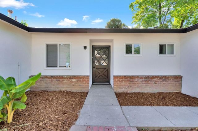 4127 E Grant Avenue, Fresno, CA 93702