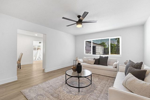 4127 E Grant Avenue, Fresno, CA 93702