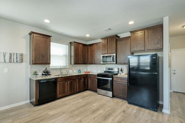 243 Twisted Oaks LN, Buda, TX 78610