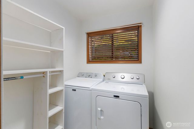 424 Alvord Avenue N, Kent, WA 98030