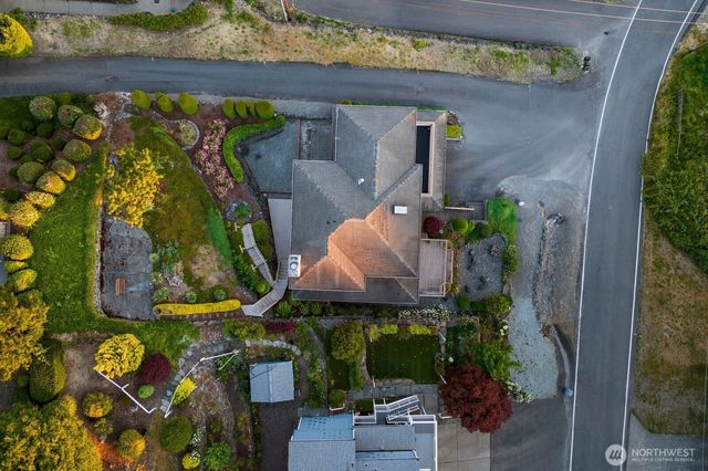 424 Alvord Avenue N, Kent, WA 98030