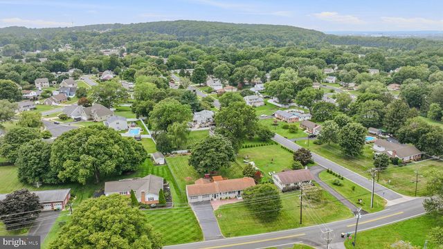 1806 OLD COOCHS BRIDGE RD, Newark, DE 19702
