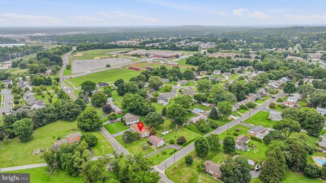 1806 OLD COOCHS BRIDGE RD, Newark, DE 19702