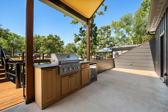 162 Lowe Drive, Mabank, TX 75156