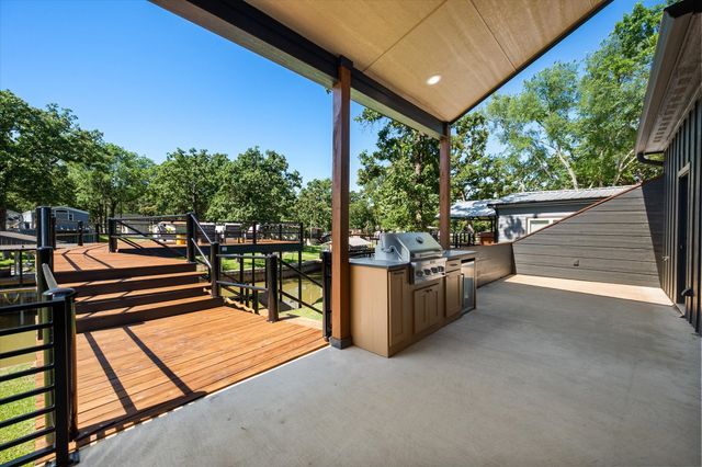 162 Lowe Drive, Mabank, TX 75156