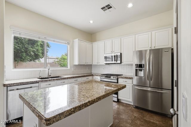 2068 W OLIVE Way, Chandler, AZ 85248