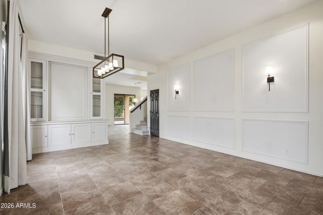 2068 W OLIVE Way, Chandler, AZ 85248