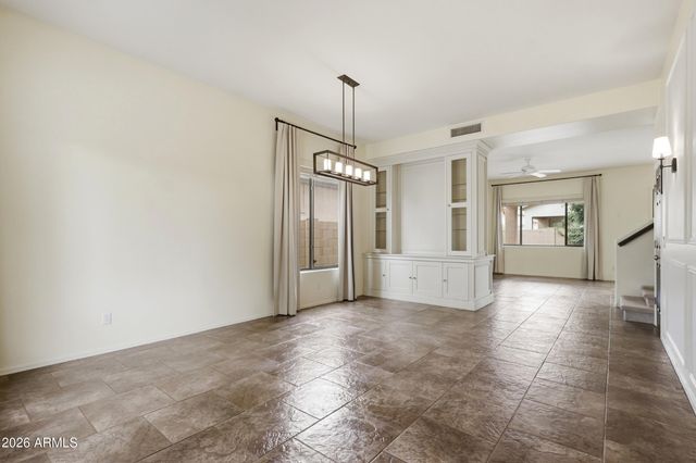 2068 W OLIVE Way, Chandler, AZ 85248