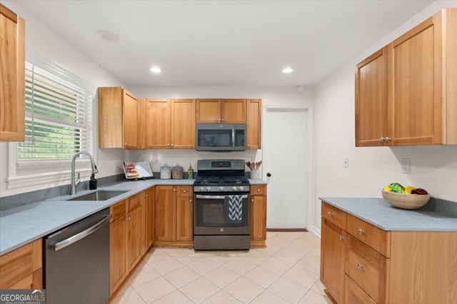 371 North Avenue, Hapeville, GA 30354