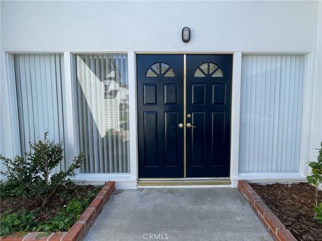 9192 Christine Drive, Huntington Beach, CA 92646