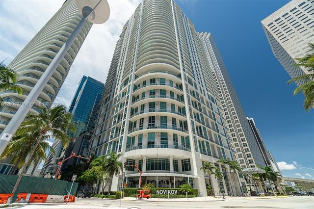 300 S Biscayne Blvd T-1411, Miami, FL 33131