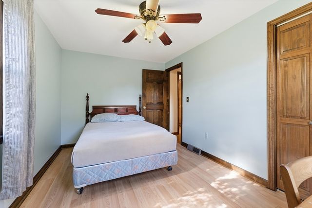 719 N West St, Agawam, MA 01030