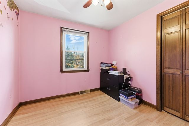 719 N West St, Agawam, MA 01030