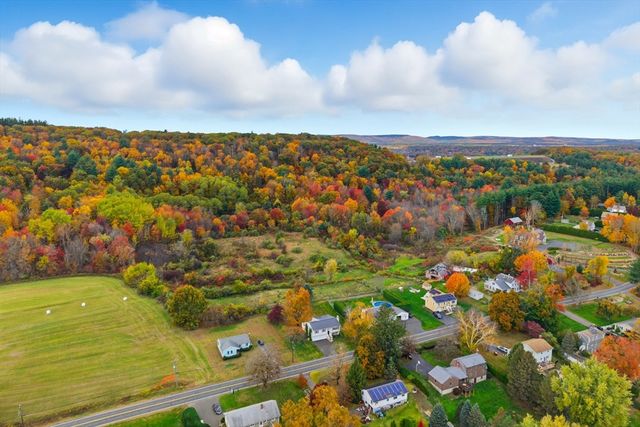 719 N West St, Agawam, MA 01030