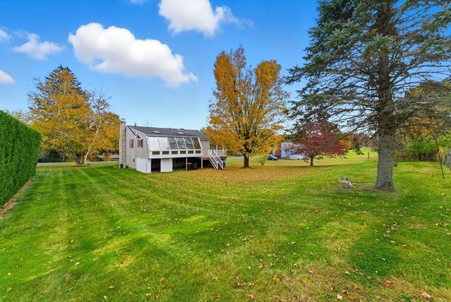 719 N West St, Agawam, MA 01030