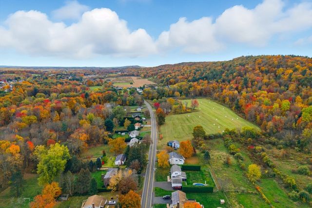 719 N West St, Agawam, MA 01030