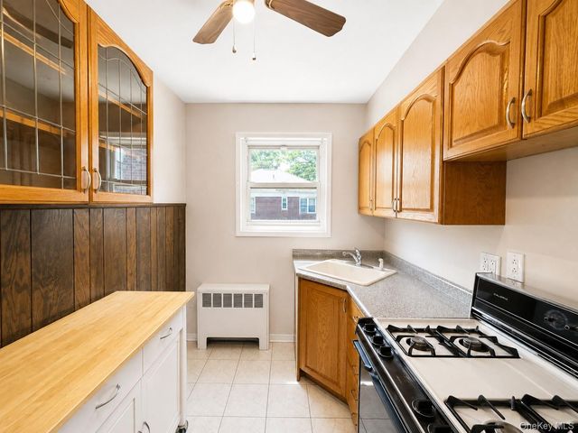 15-98 212 Street 276, Bayside, NY 11360
