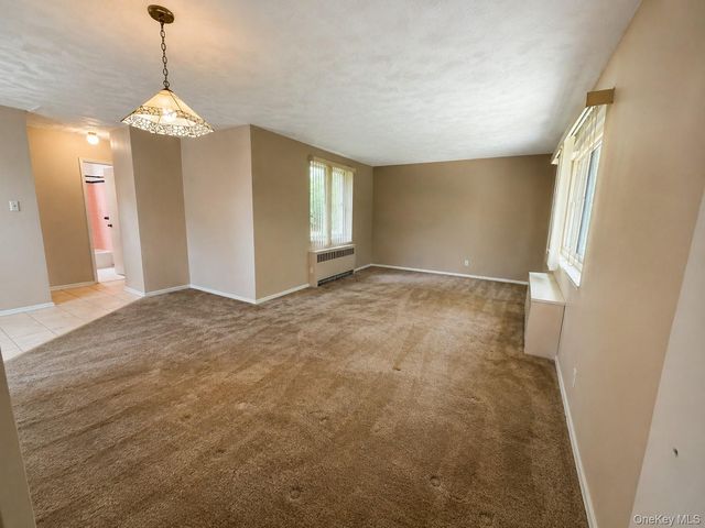 15-98 212 Street 276, Bayside, NY 11360