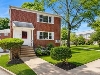 15-98 212 Street 276, Bayside, NY 11360