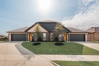 1026 Skyview Court, Midlothian, TX 76065