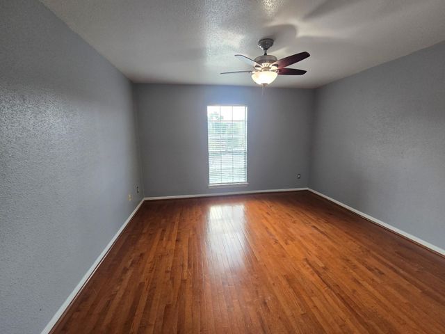 1860 White Oak Drive 314, Houston, TX 77009