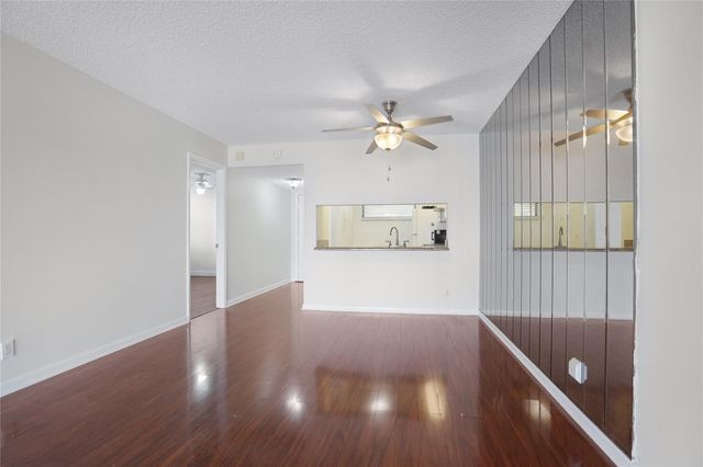 109 Lake Emerald Drive 110, Oakland Park, FL 33309