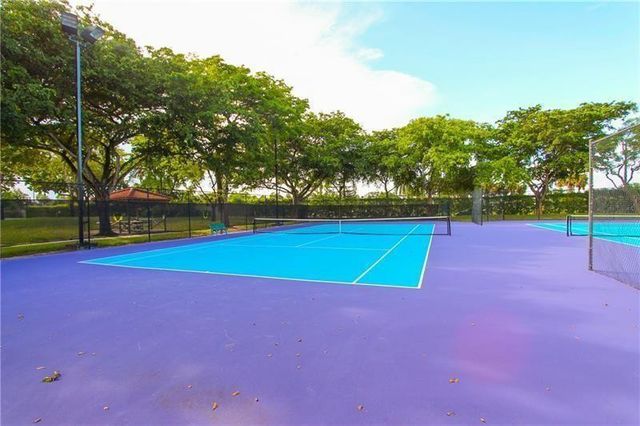 109 Lake Emerald Drive 110, Oakland Park, FL 33309