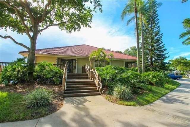 109 Lake Emerald Drive 110, Oakland Park, FL 33309
