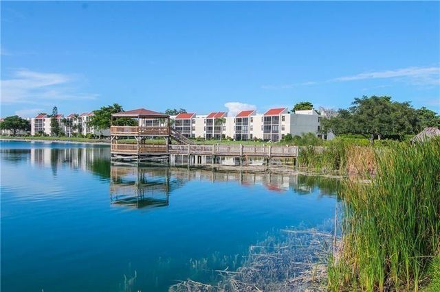 109 Lake Emerald Drive 110, Oakland Park, FL 33309