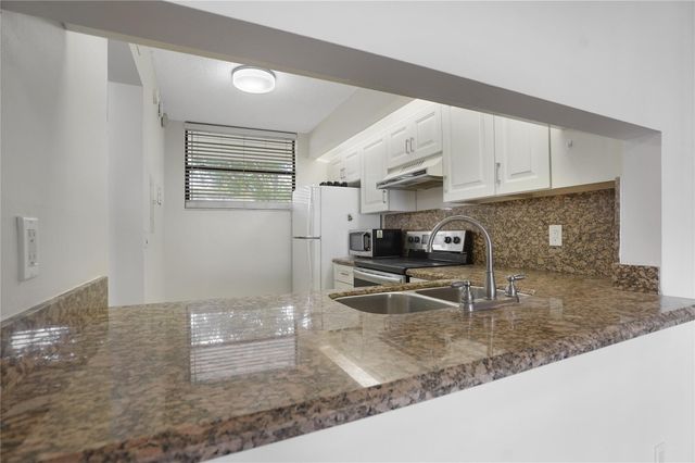 109 Lake Emerald Drive 110, Oakland Park, FL 33309