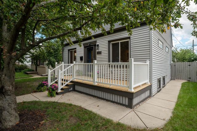 806 S 93rd STREET, West Allis, WI 53214
