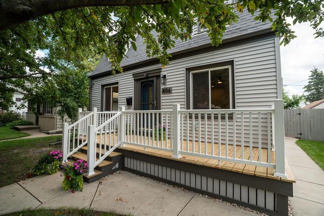 806 S 93rd STREET, West Allis, WI 53214