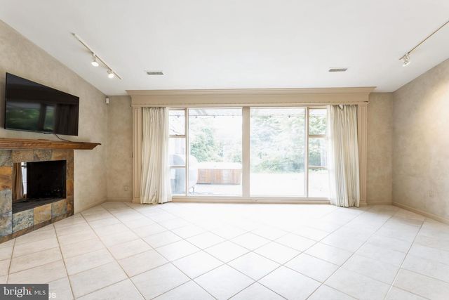 7920 LONG MEADOW RD, Baltimore, MD 21208