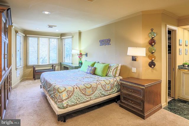 7920 LONG MEADOW RD, Baltimore, MD 21208
