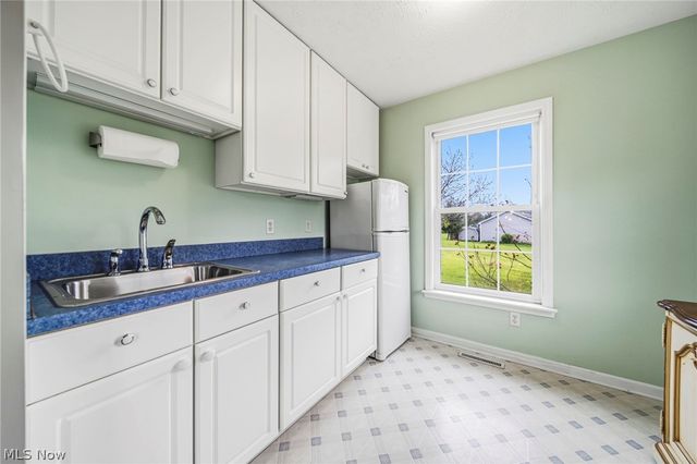 14751 Aspen Hills Lane, Burton, OH 44021