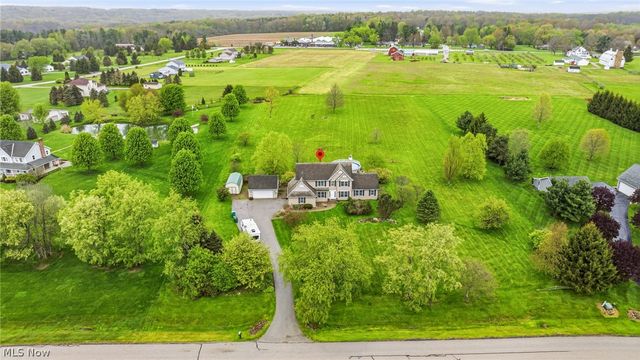 14751 Aspen Hills Lane, Burton, OH 44021