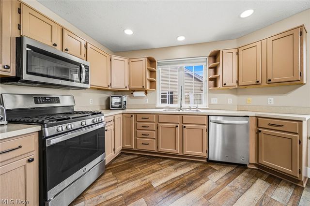 14751 Aspen Hills Lane, Burton, OH 44021