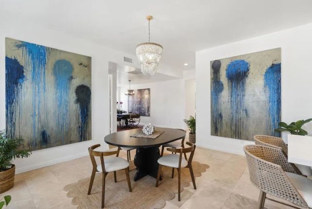 4305 Manchester Avenue, Encinitas, CA 92024
