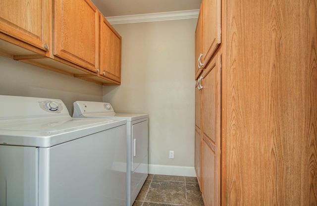 5701 Winsome Lane 2, Houston, TX 77057