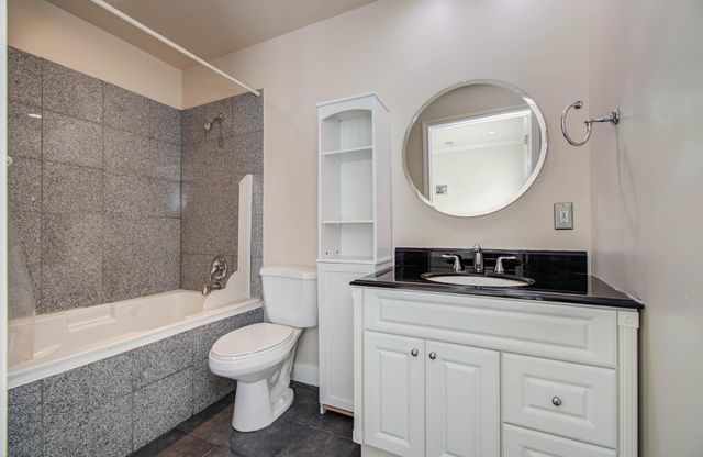 5701 Winsome Lane 2, Houston, TX 77057