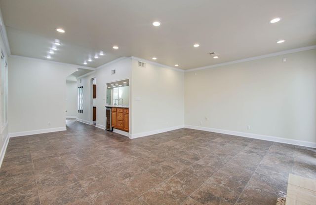 5701 Winsome Lane 2, Houston, TX 77057