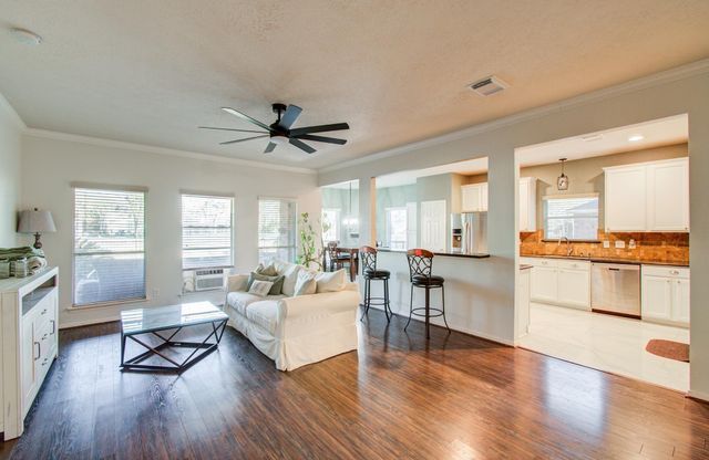 7714 Trophy Place Drive, Humble, TX 77346