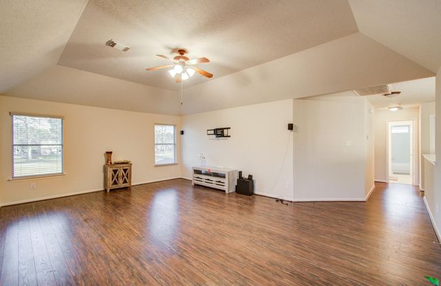 7714 Trophy Place Drive, Humble, TX 77346