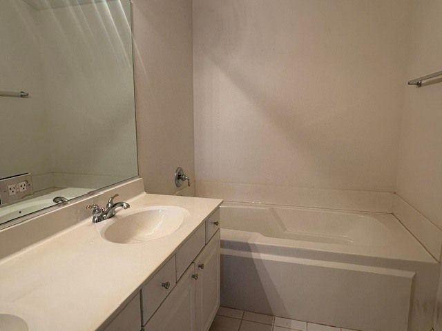 1295 Georgetown Way, Vernon Hills, IL 60061