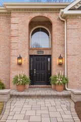 6441 Bobby Jones Lane, Woodridge, IL 60517