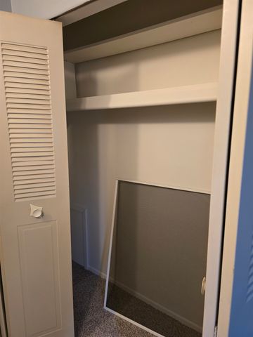 29460 Hoover Road, Warren, MI 48093