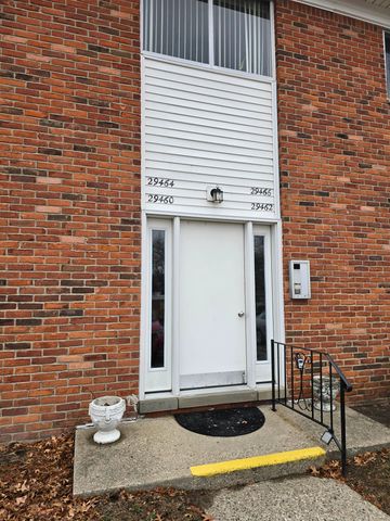 29460 Hoover Road, Warren, MI 48093