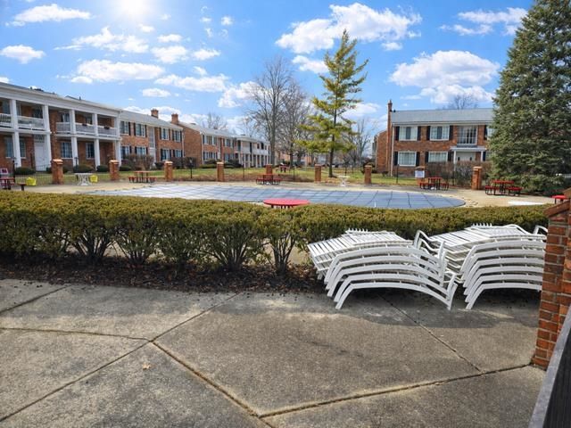 29460 Hoover Road, Warren, MI 48093