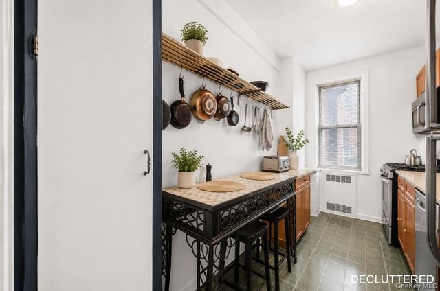 5645 Netherland Ave Apt 5E, Bronx, NY 10471