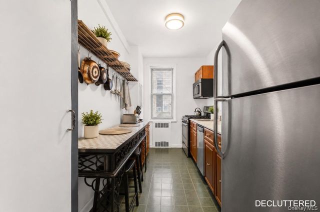5645 Netherland Ave Apt 5E, Bronx, NY 10471